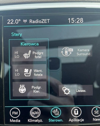 Chrysler Pacifica cena 134900 przebieg: 121000, rok produkcji 2018 z Łomża małe 466